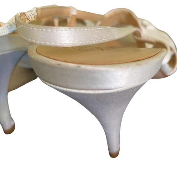 Cole Haan Kitten Heels 9.5 Cream Satin Beaded 4 Inches - Picture 8 of 12
